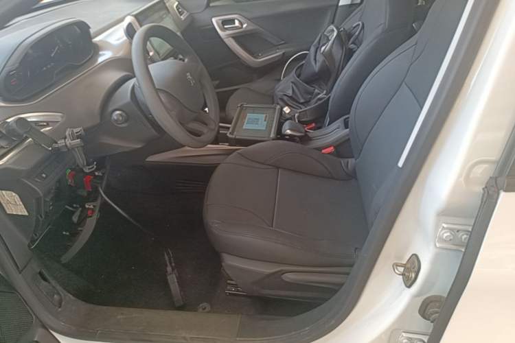 Used Peugeot 2008 2014 1.6L Automatic Trend Edition Left Front Seat