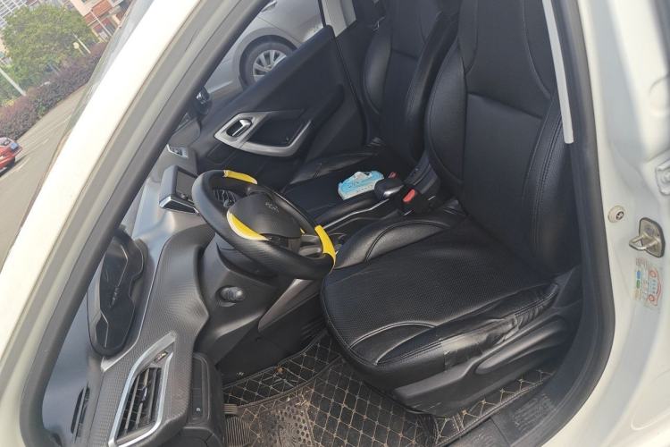 Used Peugeot 2008 2014 1.6L Automatic Fashion Edition Left Front Seat