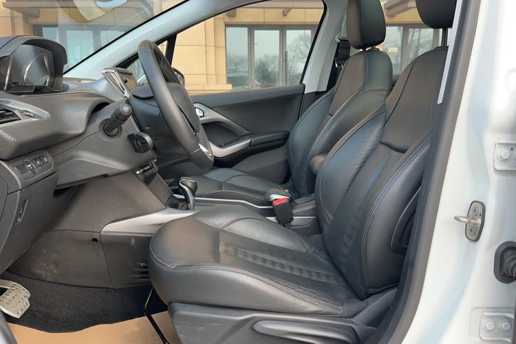 Used Peugeot 2008 2014 1.6L Automatic Navigation Edition Left Front Seat