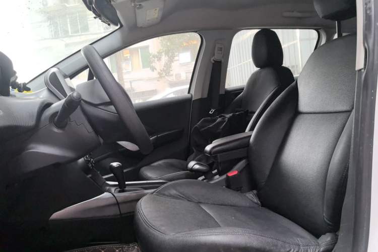 Used Peugeot 2008 2014 1.6L Automatic Trend Edition Left Front Seat