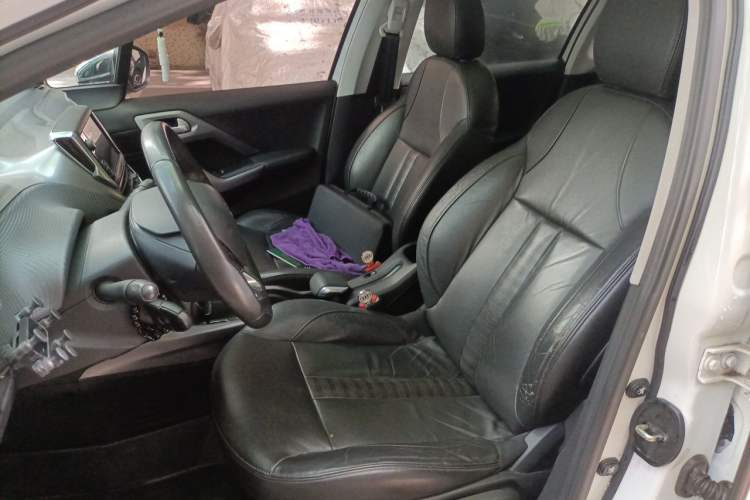 Used Peugeot 2008 2014 1.6L Automatic Navigation Edition Left Front Seat