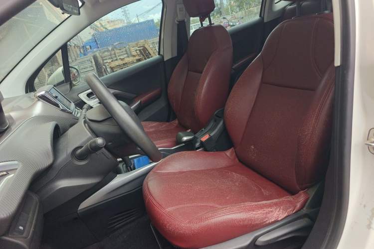 Used Peugeot 2008 2014 1.6L Automatic Fashion Edition Left Front Seat