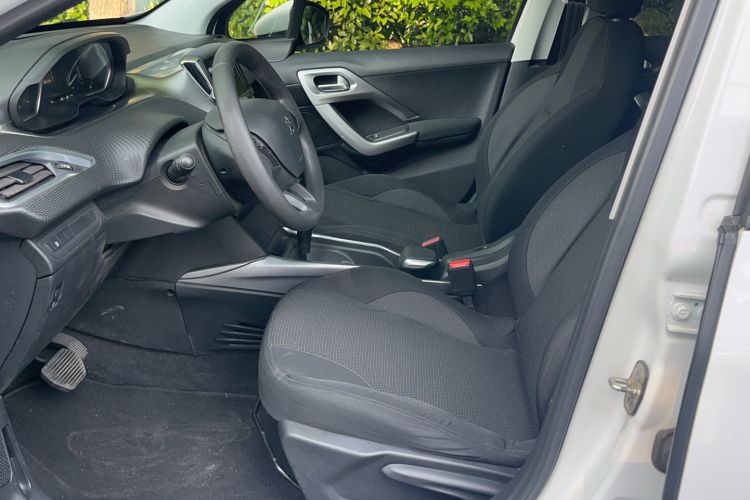 Used Peugeot 2008 2014 1.6L Automatic Fashion Edition Left Front Seat