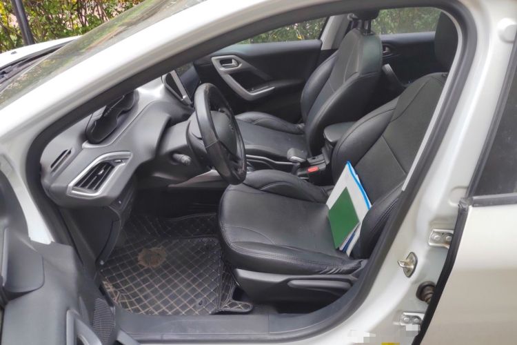 Used Peugeot 2008 2014 1.6L Automatic Fashion Edition Left Front Seat
