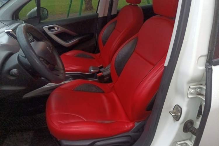 Used Peugeot 2008 2014 1.6L Automatic Fashion Edition Left Front Seat