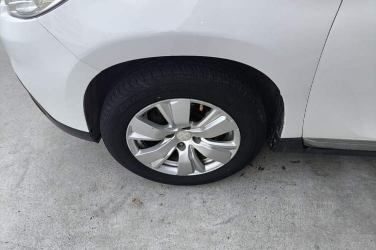 Used Peugeot 2008 2014 1.6L Automatic Fashion Edition Left Front Wheel Hub