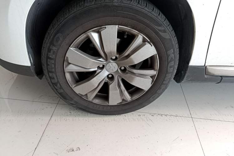 Used Peugeot 2008 2014 1.6L Automatic Fashion Edition Left Front Wheel Hub