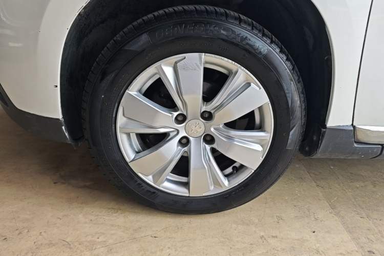 Used Peugeot 2008 2014 1.6L Automatic Fashion Edition Left Front Wheel Hub