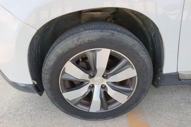Used Peugeot 2008 2014 1.6L Automatic Navigation Edition Left Front Wheel Hub
