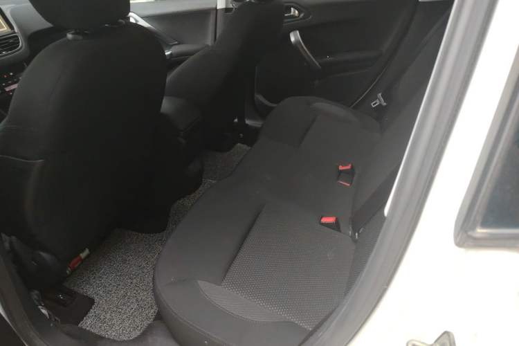 Used Peugeot 2008 2014 1.6L Automatic Fashion Edition Left Rear Seat