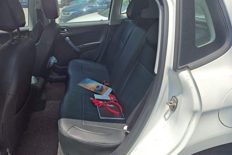 Used Peugeot 2008 2014 1.6L Automatic Fashion Edition Left Rear Seat