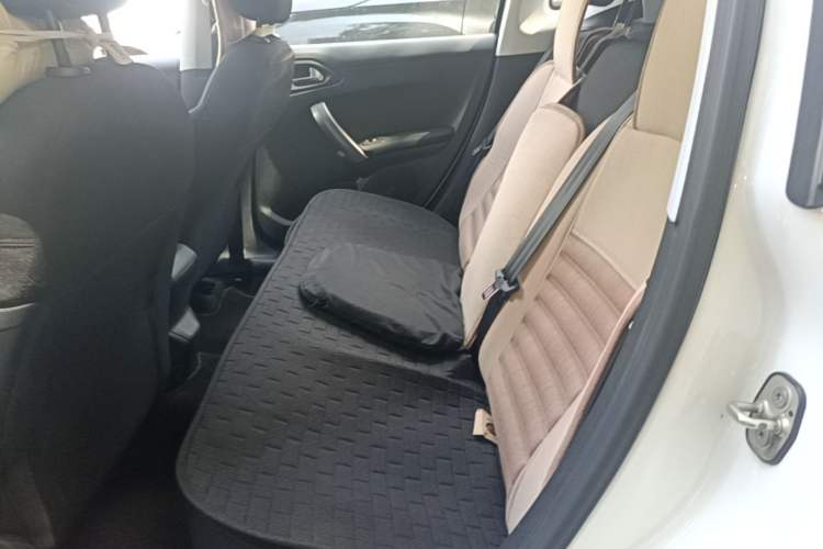 Used Peugeot 2008 2014 1.6L Automatic Fashion Edition Left Rear Seat