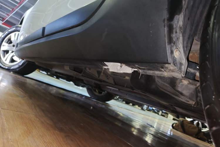 Used Peugeot 2008 2014 1.6L Automatic Trend Edition Left Side Sill
