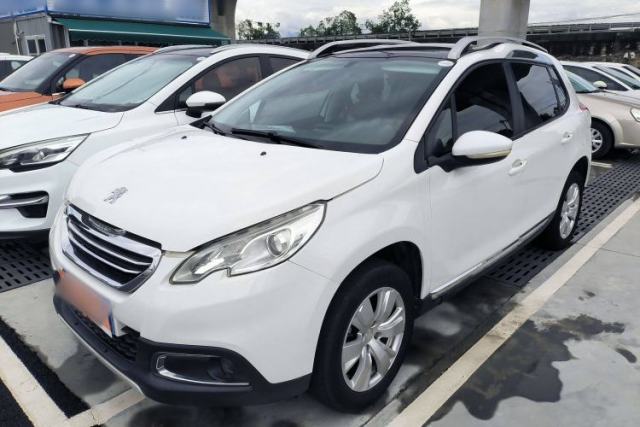 Peugeot 2008 2014 1.6L Manual Fashion Edition usado