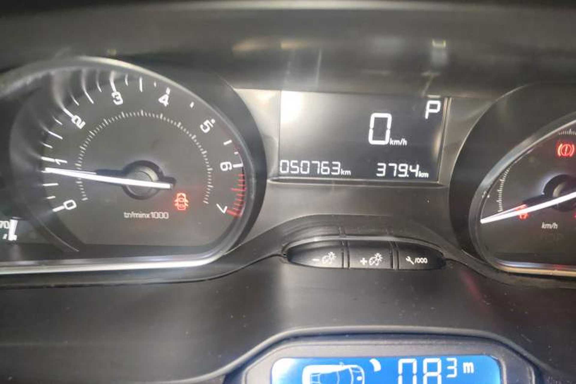 Used Peugeot 2008 2014 1.6L Automatic Fashion Edition Odometer Close Up