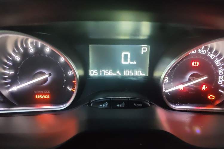 Used Peugeot 2008 2014 1.6L Automatic Fashion Edition Odometer Close Up
