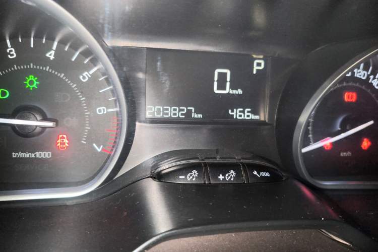 Used Peugeot 2008 2014 1.6L Automatic Fashion Edition Odometer Close Up