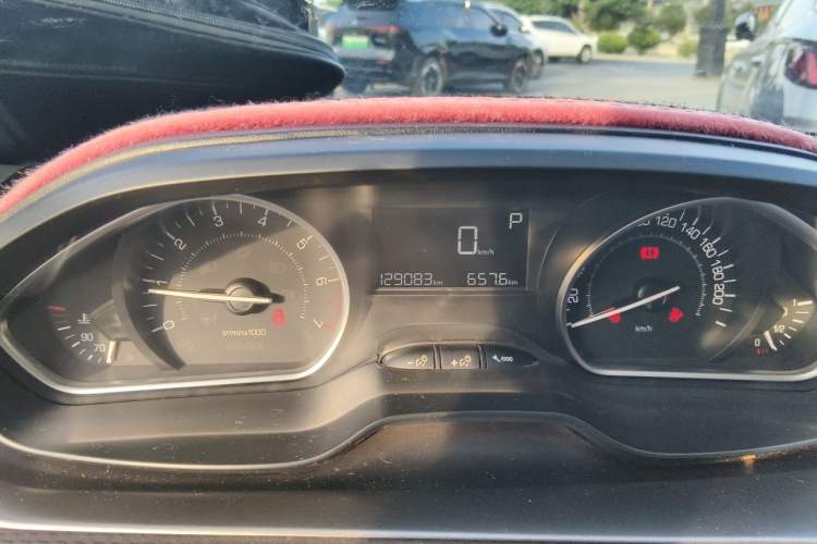 Used Peugeot 2008 2014 1.6L Automatic Fashion Edition Odometer Close Up