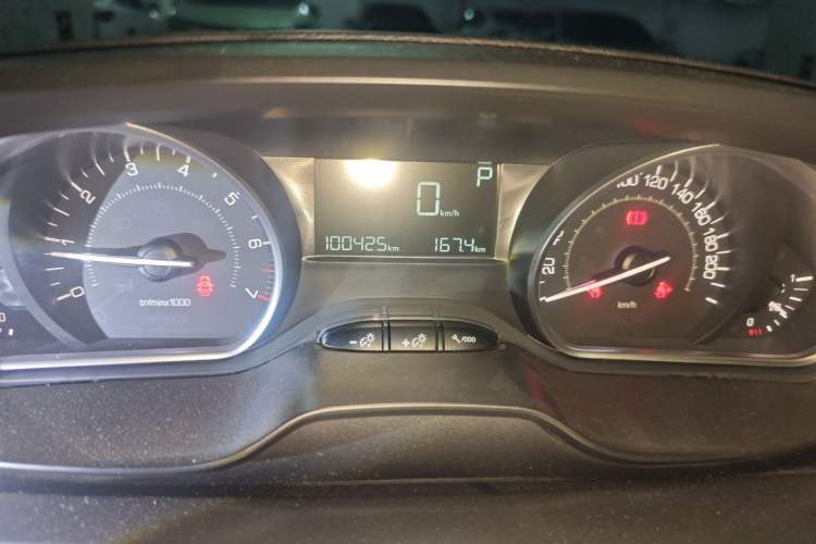 Used Peugeot 2008 2014 1.6L Automatic Fashion Edition Odometer Close Up