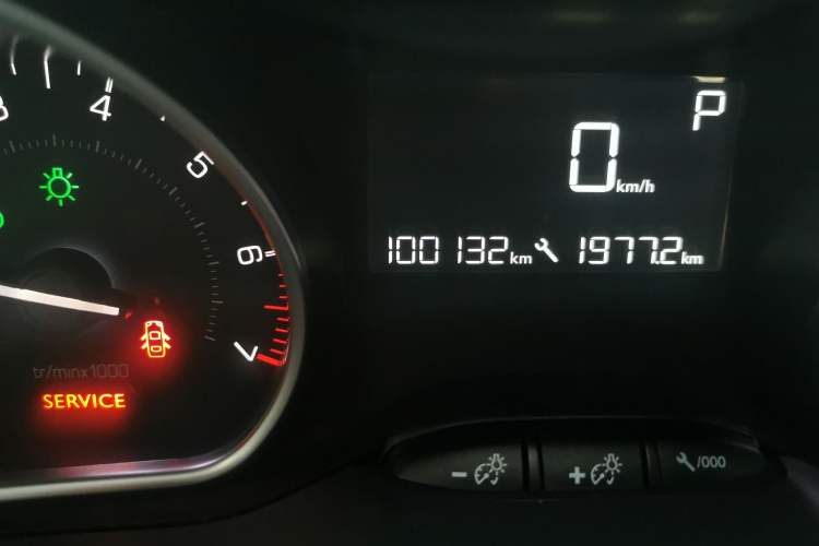 Used Peugeot 2008 2014 1.6L Automatic Excellence Edition Odometer Close Up