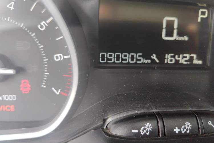 Used Peugeot 2008 2014 1.6L Automatic Fashion Edition Odometer Close Up