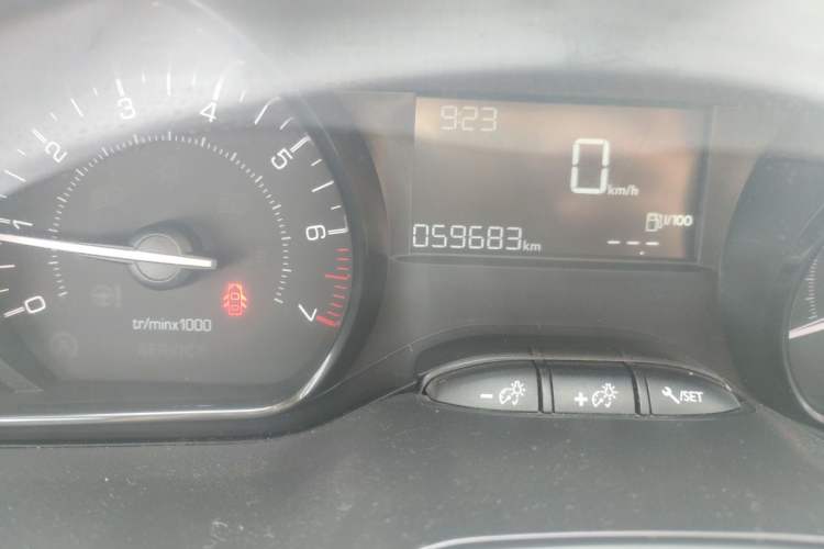 Used Peugeot 2008 2014 1.6L Manual Trend Edition Odometer Close Up