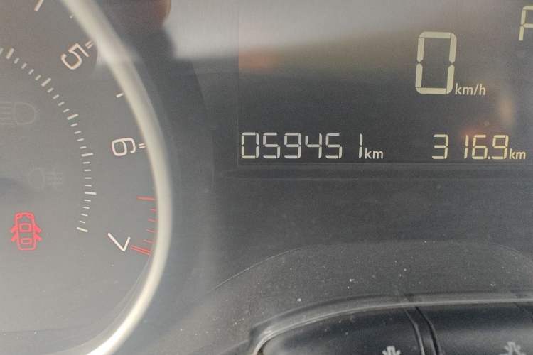 Used Peugeot 2008 2014 1.6L Automatic Fashion Edition Odometer Close Up