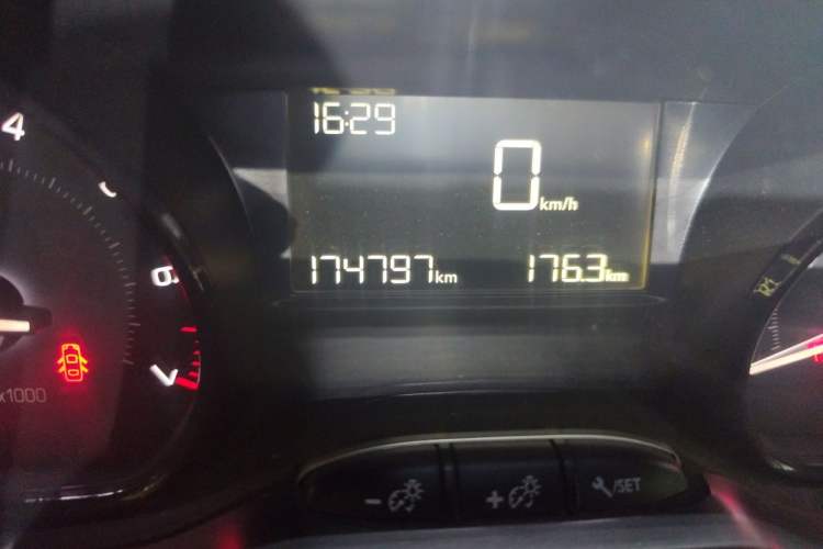Used Peugeot 2008 2014 1.6L Manual Trend Edition Odometer Close Up