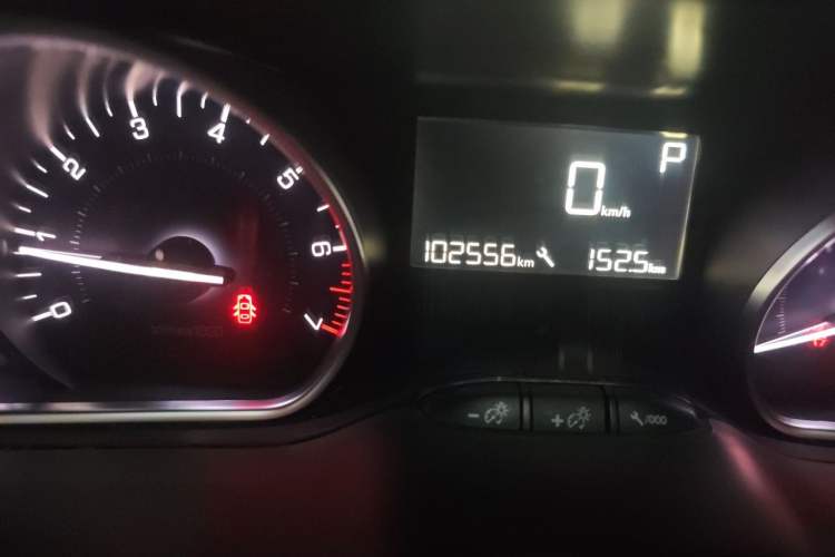 Used Peugeot 2008 2014 1.6L Automatic Fashion Edition Odometer Close Up