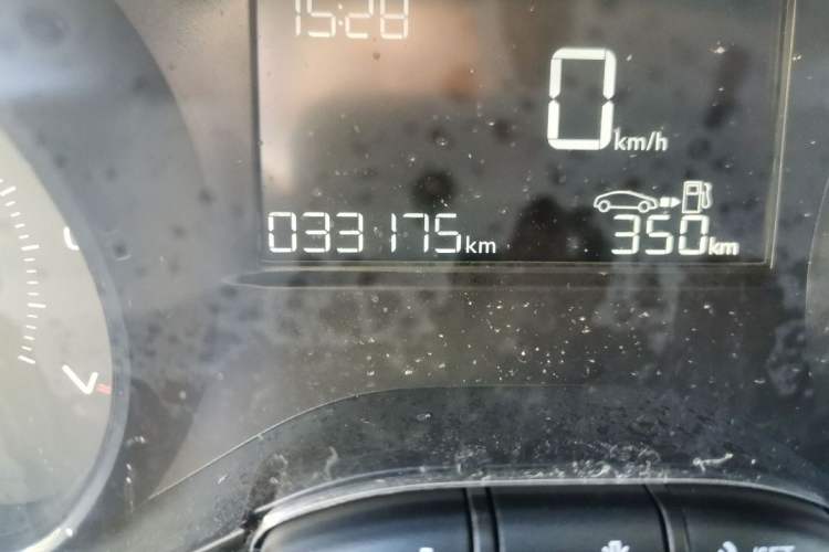 Used Peugeot 2008 2014 1.6L Manual Trend Edition Odometer Close Up