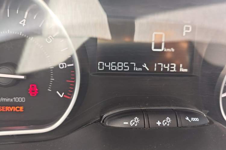 Used Peugeot 2008 2014 1.6L Automatic Fashion Edition Odometer Close Up
