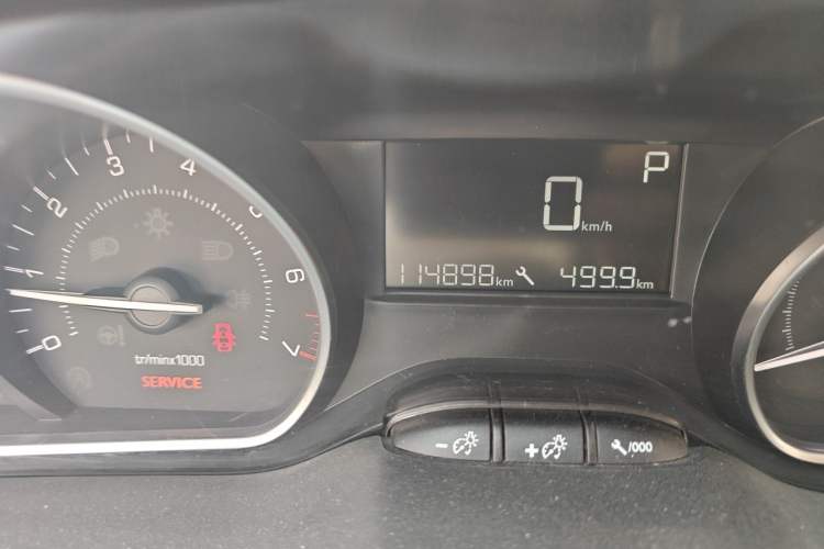 Used Peugeot 2008 2014 1.6L Automatic Fashion Edition Odometer Close Up