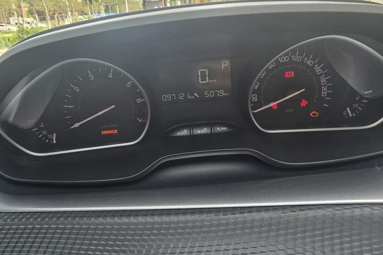 Used Peugeot 2008 2014 1.6L Automatic Fashion Edition Odometer Close Up