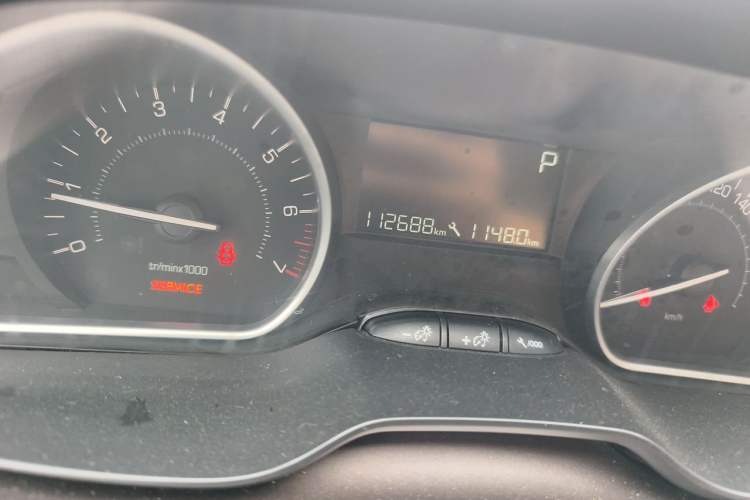 Used Peugeot 2008 2014 1.6L Automatic Fashion Edition Odometer Close Up