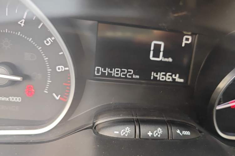 Used Peugeot 2008 2014 1.6L Automatic Fashion Edition Odometer Close Up