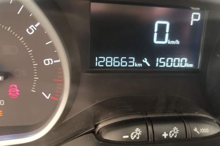 Used Peugeot 2008 2014 1.6L Automatic Fashion Edition Odometer Close Up