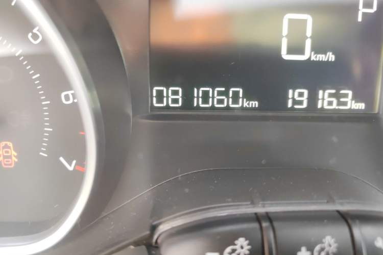 Used Peugeot 2008 2014 1.6L Automatic Fashion Edition Odometer Close Up