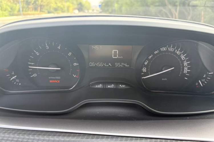 Used Peugeot 2008 2014 1.6L Manual Trend Edition Odometer Close Up
