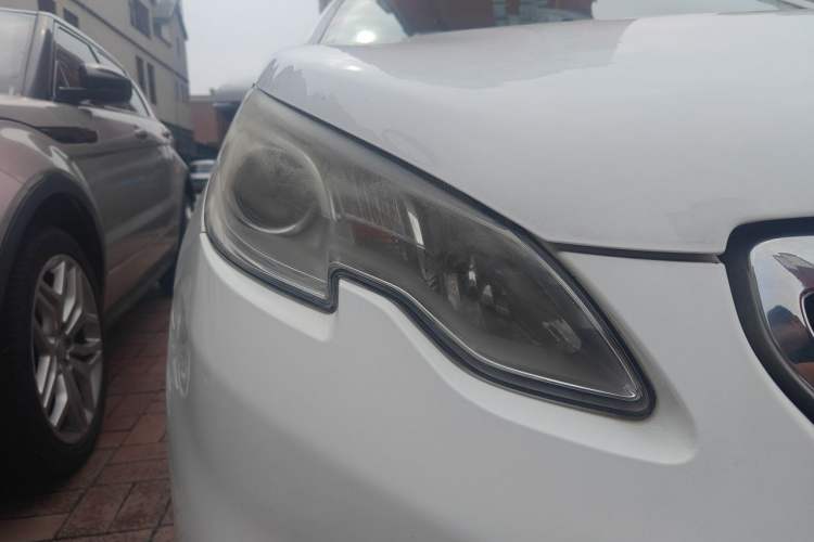 Used Peugeot 2008 2014 1.6L Automatic Excellence Edition Right Front Headlight