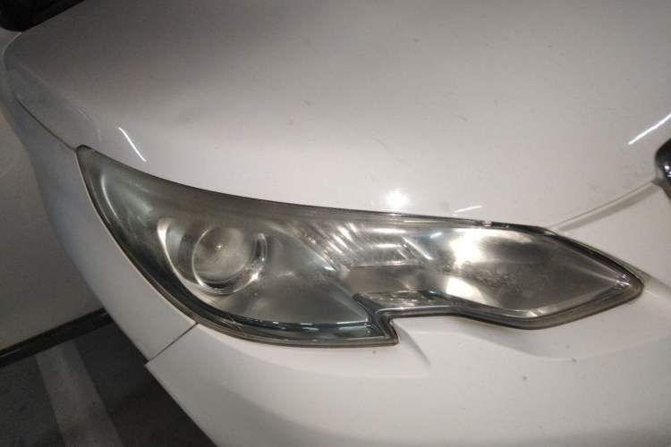 Used Peugeot 2008 2014 1.6L Automatic Fashion Edition Right Front Headlight