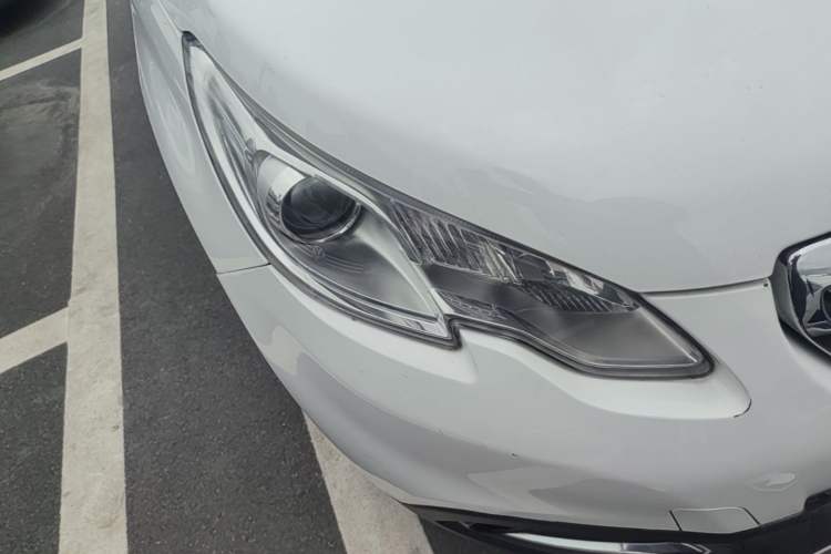 Used Peugeot 2008 2014 1.6L Automatic Navigation Edition Right Front Headlight