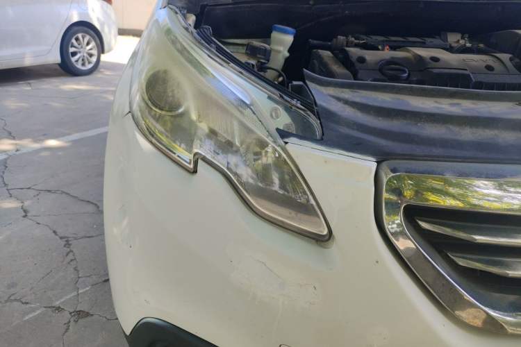 Used Peugeot 2008 2014 1.6L Automatic Trend Edition Right Front Headlight