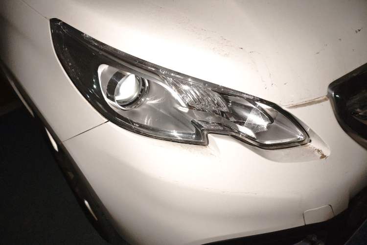 Used Peugeot 2008 2014 1.6L Automatic Fashion Edition Right Front Headlight