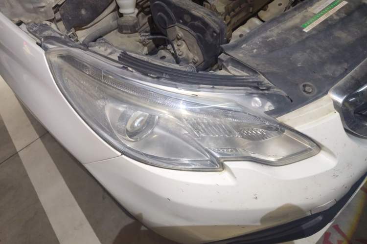Used Peugeot 2008 2014 1.6L Manual Trend Edition Right Front Headlight