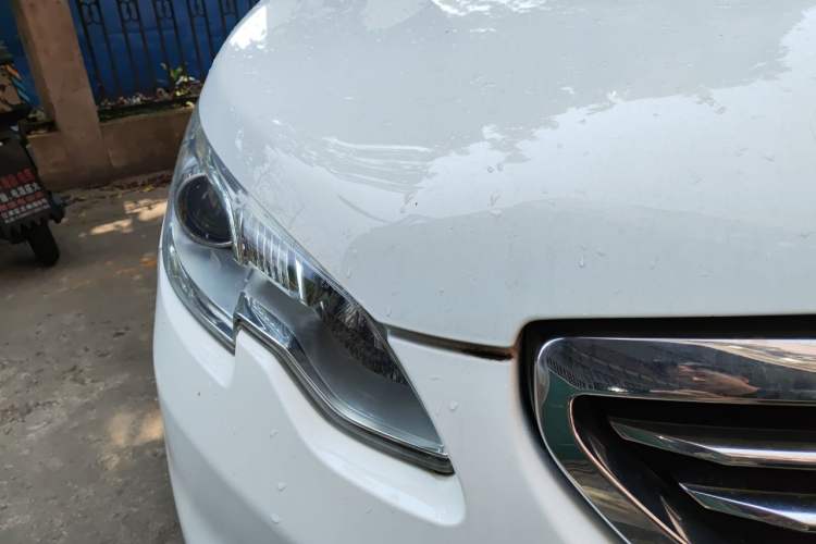 Used Peugeot 2008 2014 1.6L Manual Fashion Edition Right Front Headlight