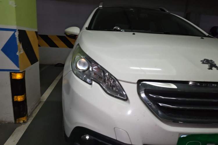 Used Peugeot 2008 2014 1.6L Automatic Fashion Edition Right Front Headlight