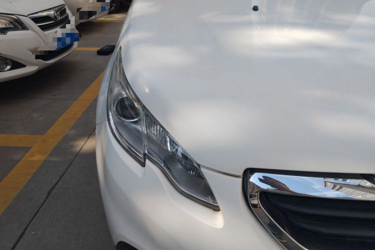 Used Peugeot 2008 2014 1.6L Automatic Trend Edition Right Front Headlight