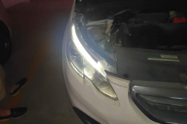 Used Peugeot 2008 2014 1.6L Automatic Navigation Edition Right Front Headlight
