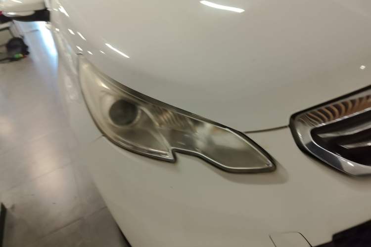 Used Peugeot 2008 2014 1.6L Automatic Fashion Edition Right Front Headlight