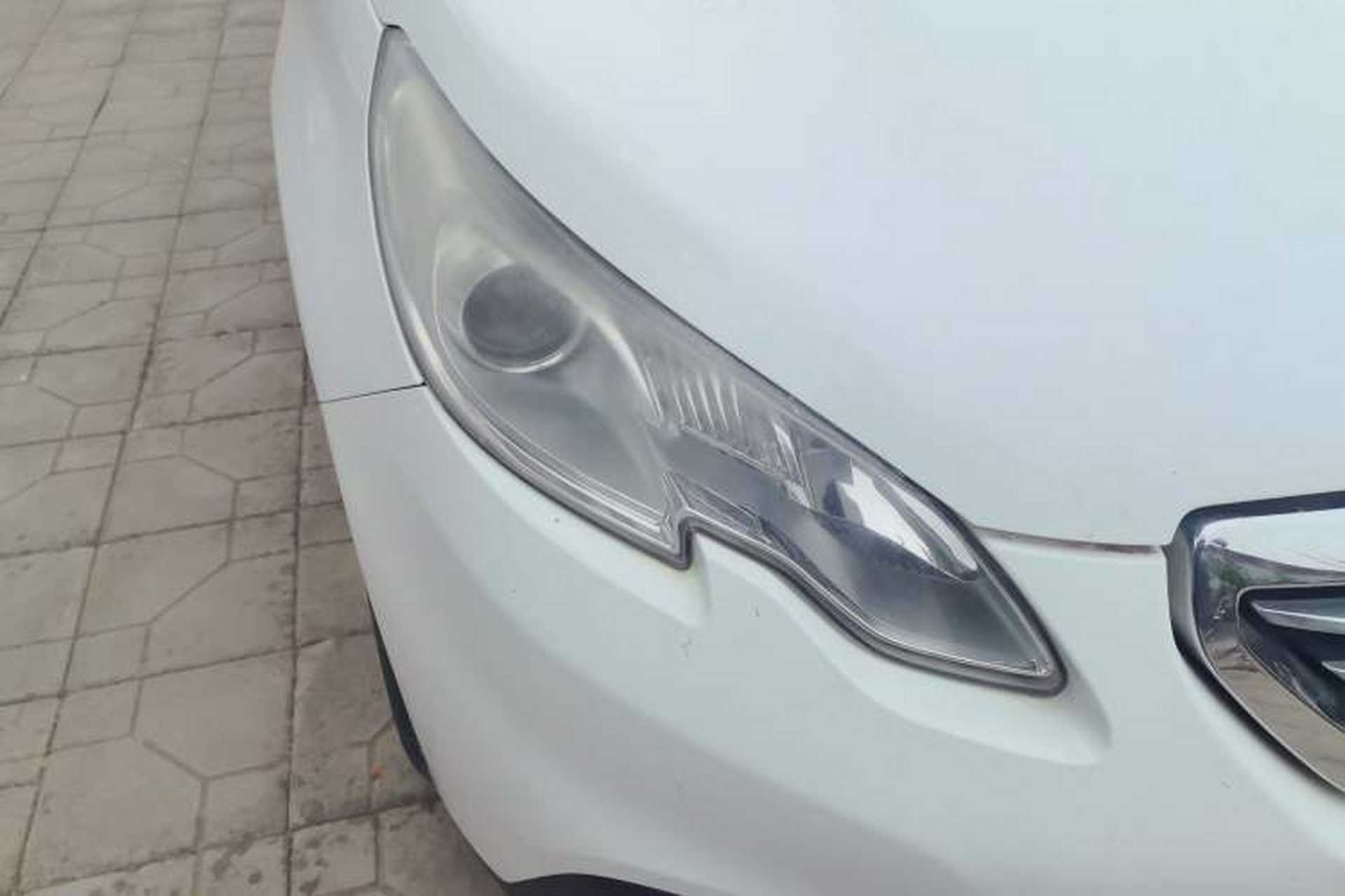 Used Peugeot 2008 2014 1.6L Manual Fashion Edition Right Front Headlight